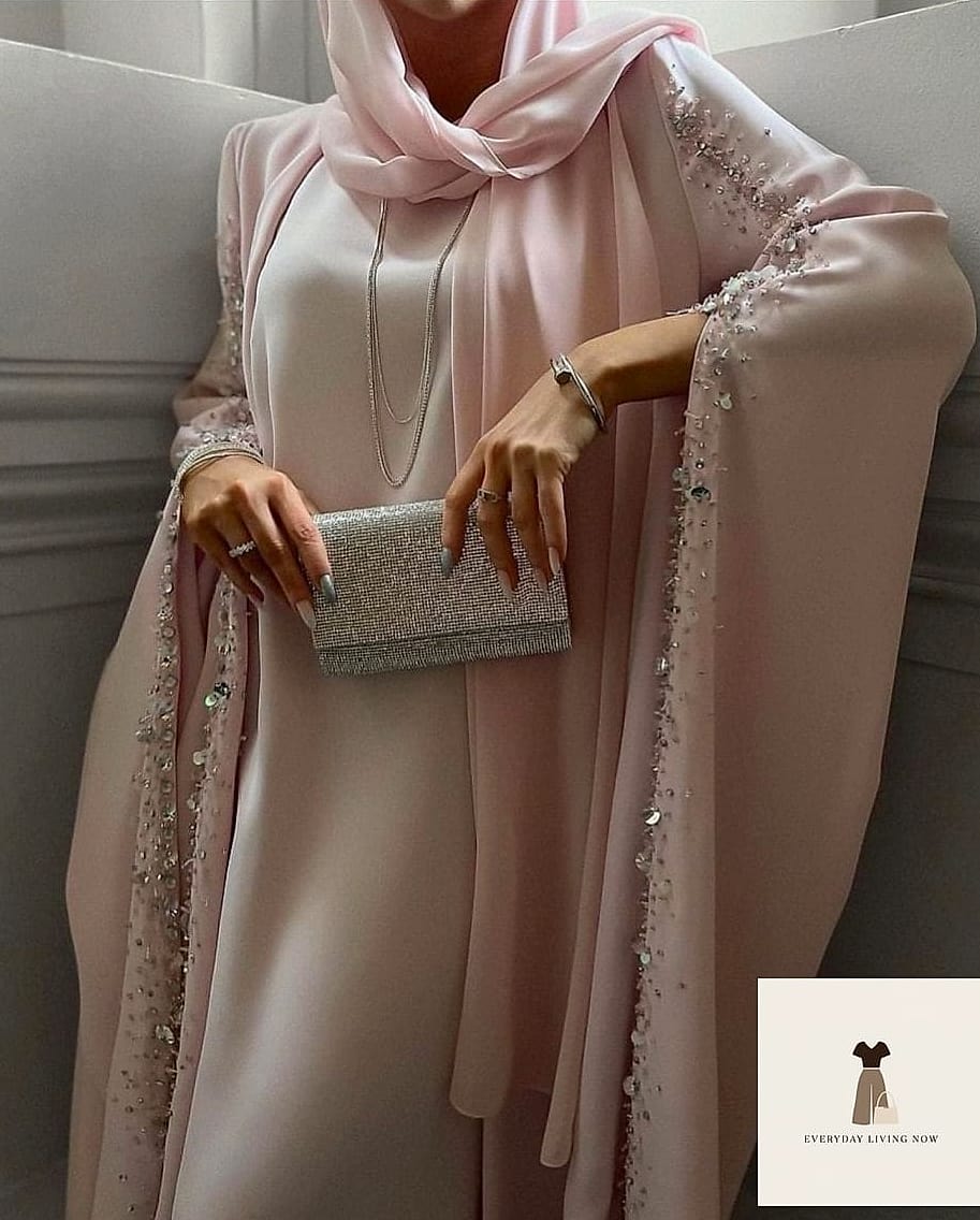 29 Abaya Outfit That Are Absolutely Stunning 24 Abaya with Statement Buttons