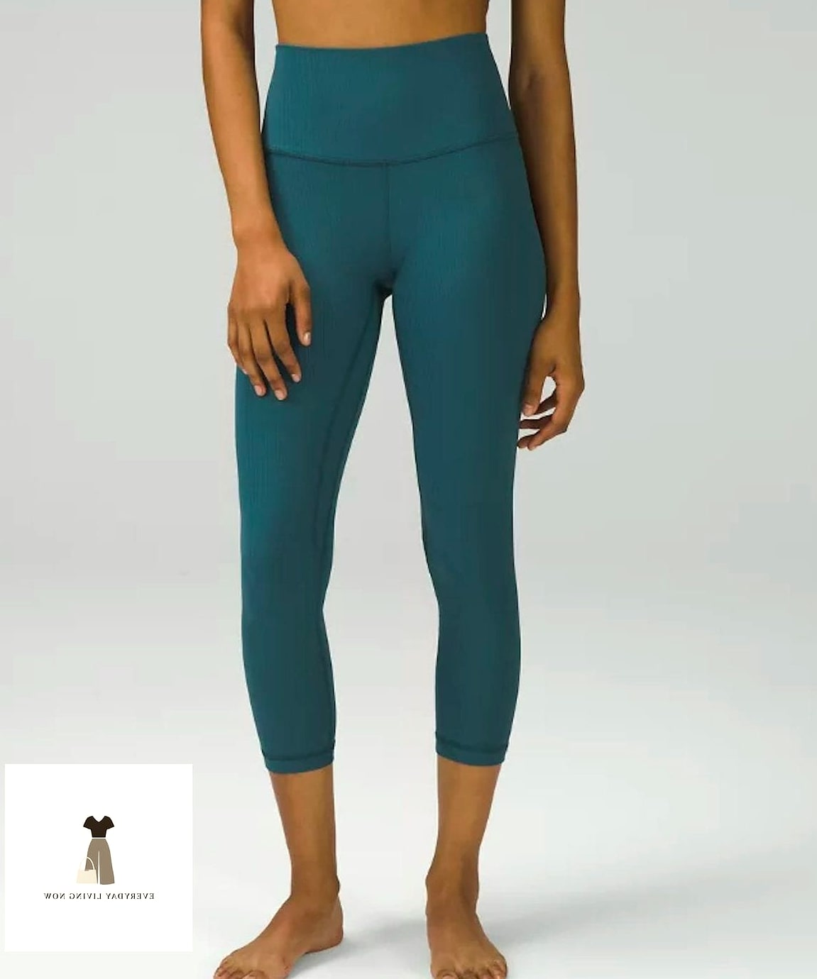 24 Lululemon Outfit That Every Stylist Needs to See 2 The Align Leggings and Oversized Blazer Combo