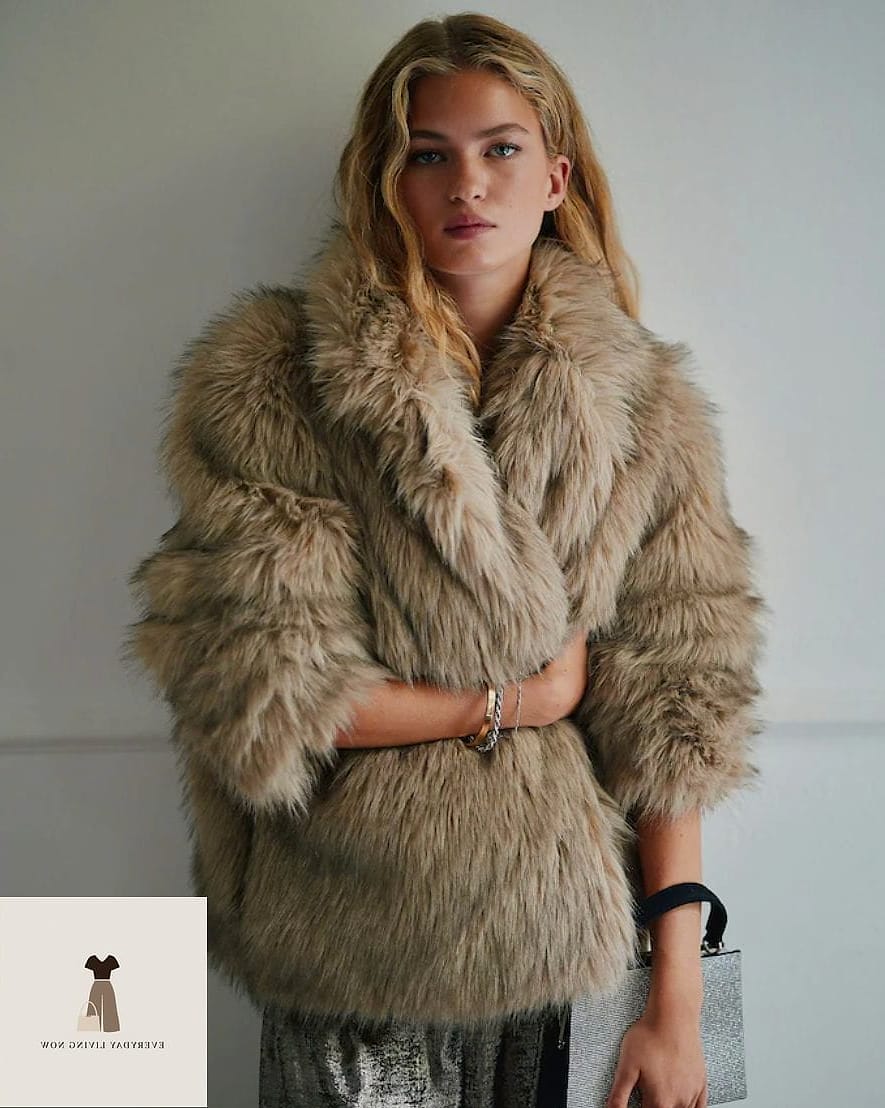 The All-Neutral Monochrome Fur Moment