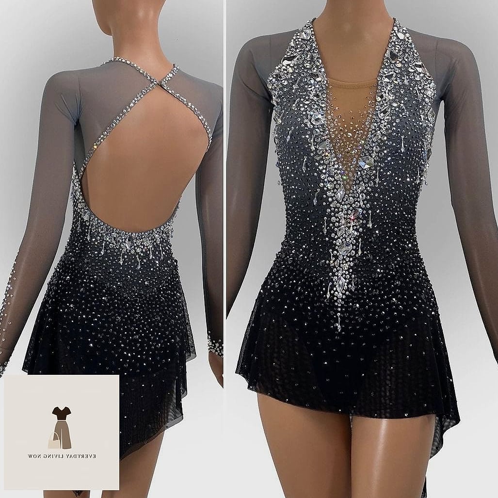20 Ice Skating Outfit Every Style Lover Needs to See 6 The Athletic Dress Over Leggings Combo