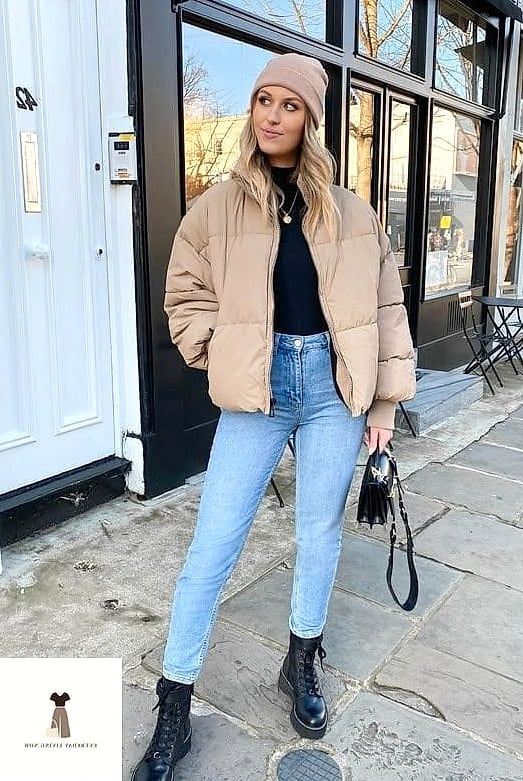 Baggy Jeans and a Cropped Tee