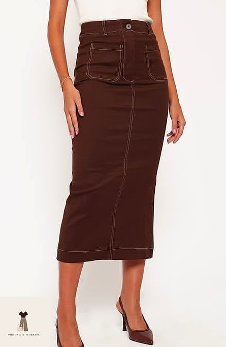 Brown Midi Skirt with Turtleneck and Tote