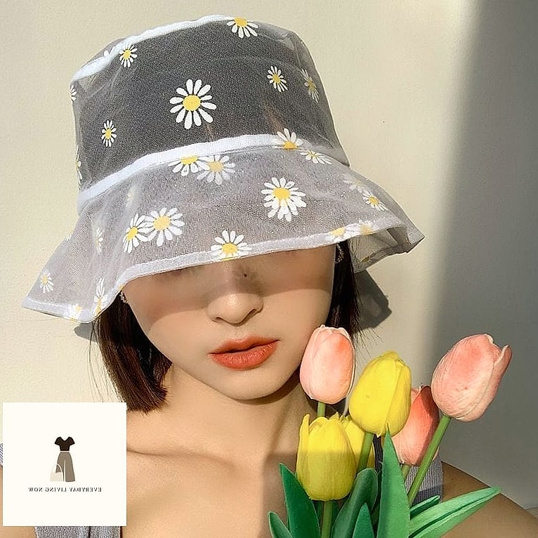 20 Cute Outfit Ideas That Are Breathtakingly Beautiful 18 Bucket Hat and Biker Shorts for Off-Duty Model Energy