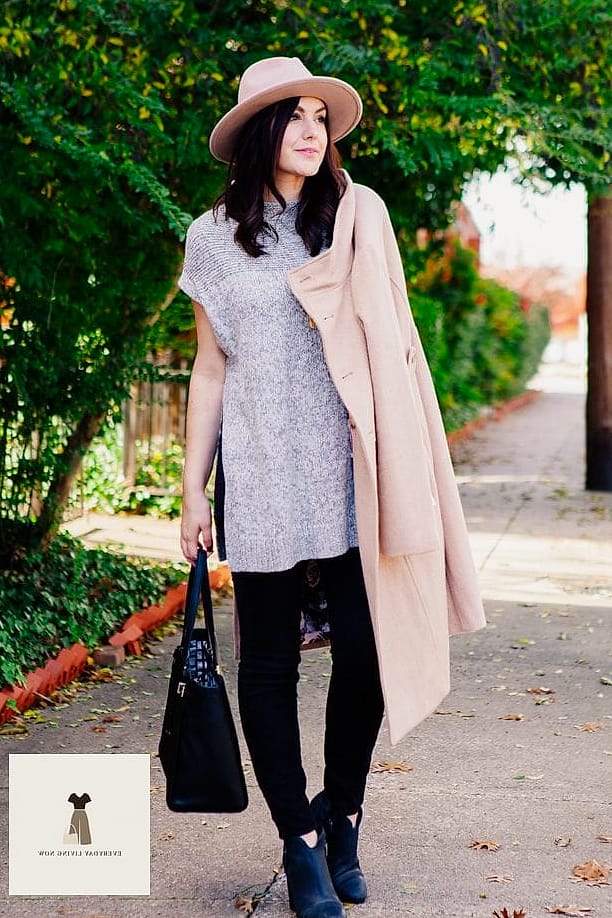 23 Everyday Outfit That Will Make You Book Your Appointment Immediately 13 Camel Coat Over a Monochrome Base