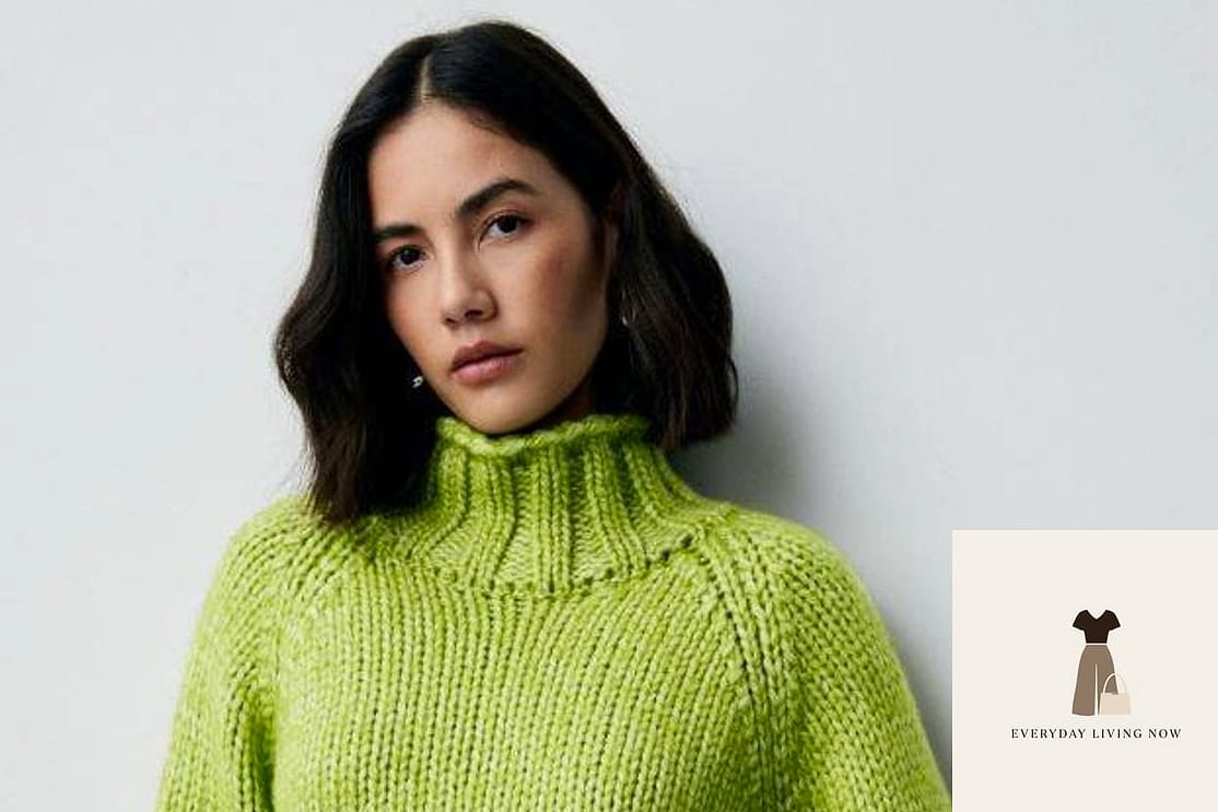 Chunky Knit Sweater with Wide-Leg Trousers