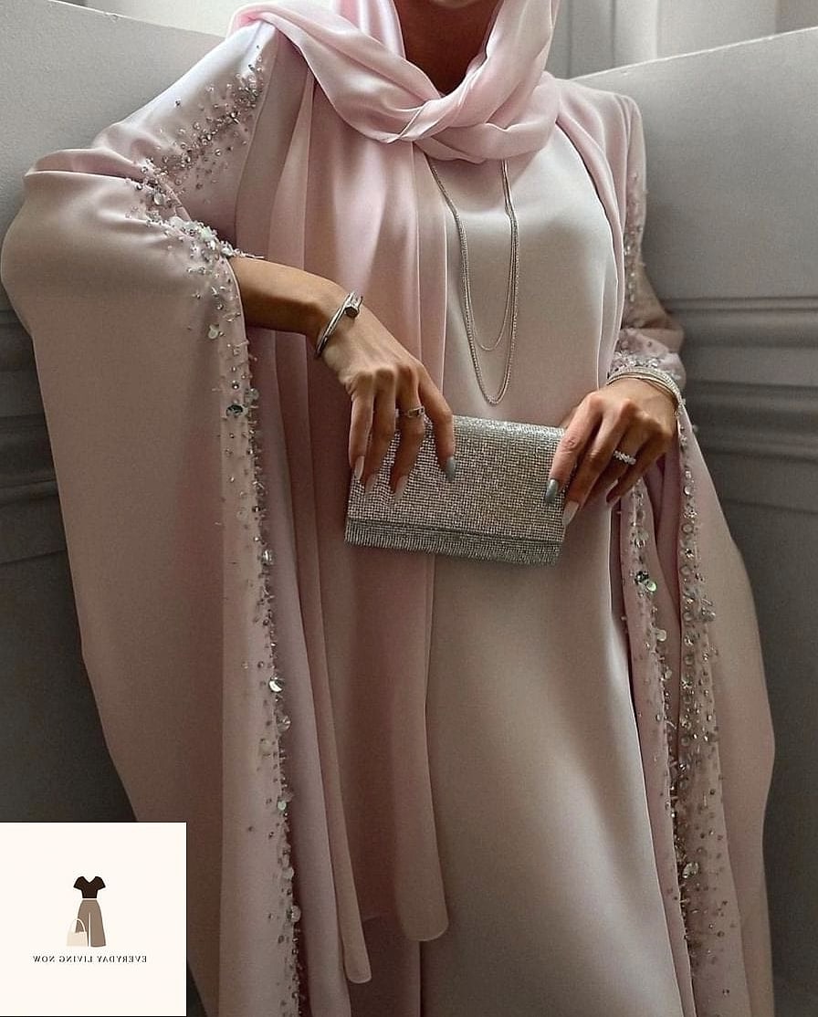 29 Abaya Outfit That Are Absolutely Stunning 10 Corset-Detail Abaya