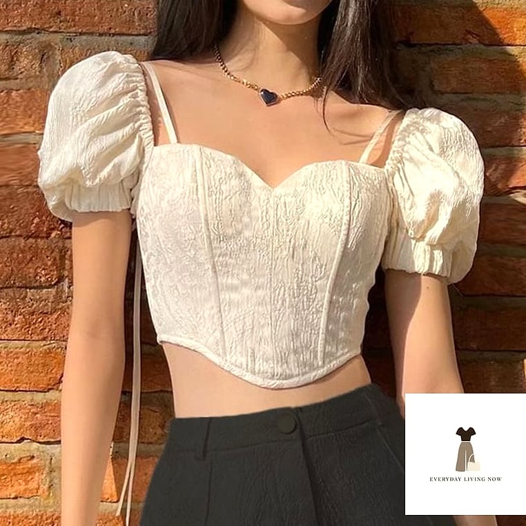 27 Comfy Outfit That Are Absolutely Stunning 12 Corset Top With Straight-Leg Jeans