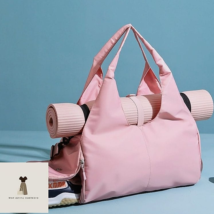 The Crossbody Bag Styling Trick