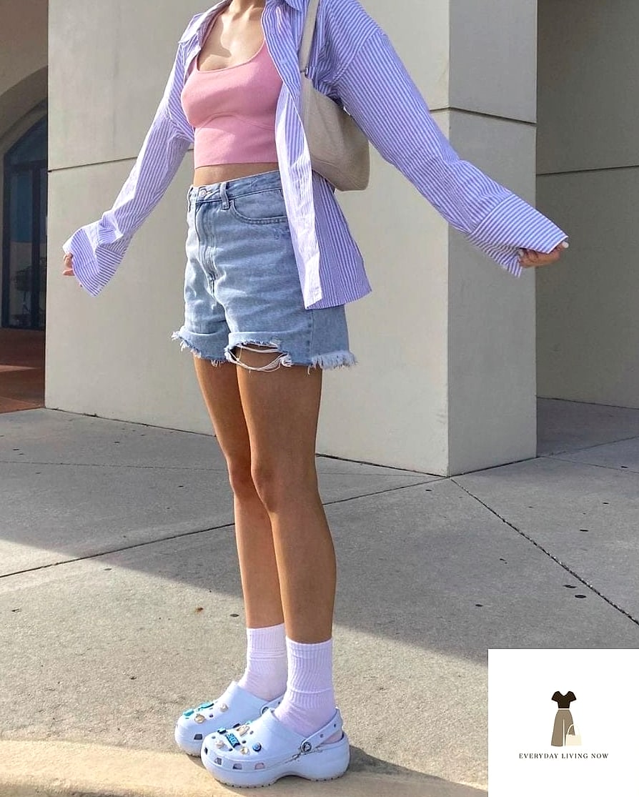 28 Crocs Outfit Worth Pinning Immediately 5 Denim Shorts and a Graphic Tee