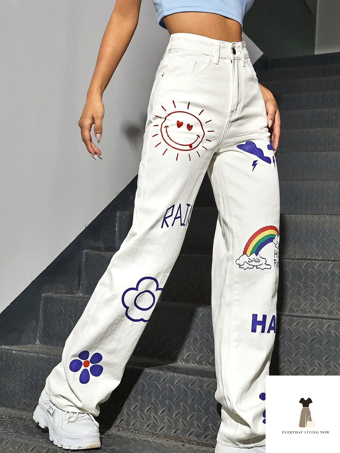 Distressed Baggy Jeans With a Graphic Tee