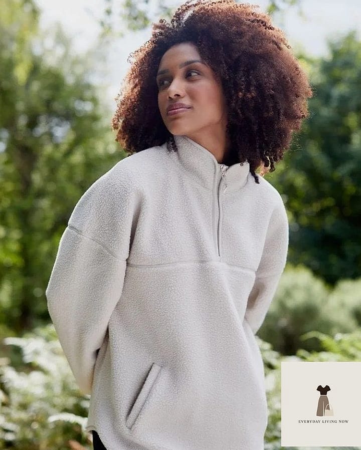 27 Comfy Outfit That Are Absolutely Stunning 18 Fleece Pullover With Leggings