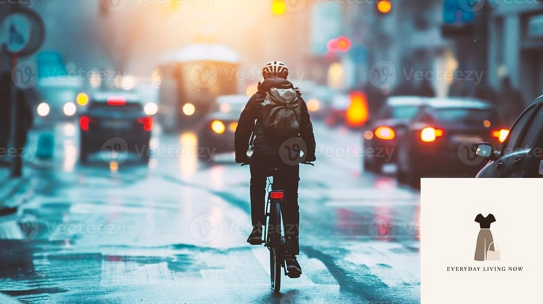 29 Rainy Day Outfit That Are Breathtakingly Beautiful 20 Hoodie And Bike Shorts For Active Days