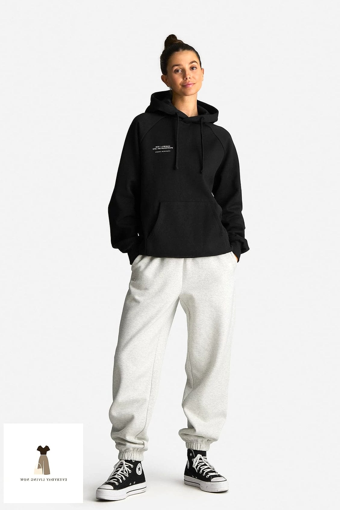 23 Everyday Outfit That Will Make You Book Your Appointment Immediately 11 Hoodie and Trouser Contrast Styling
