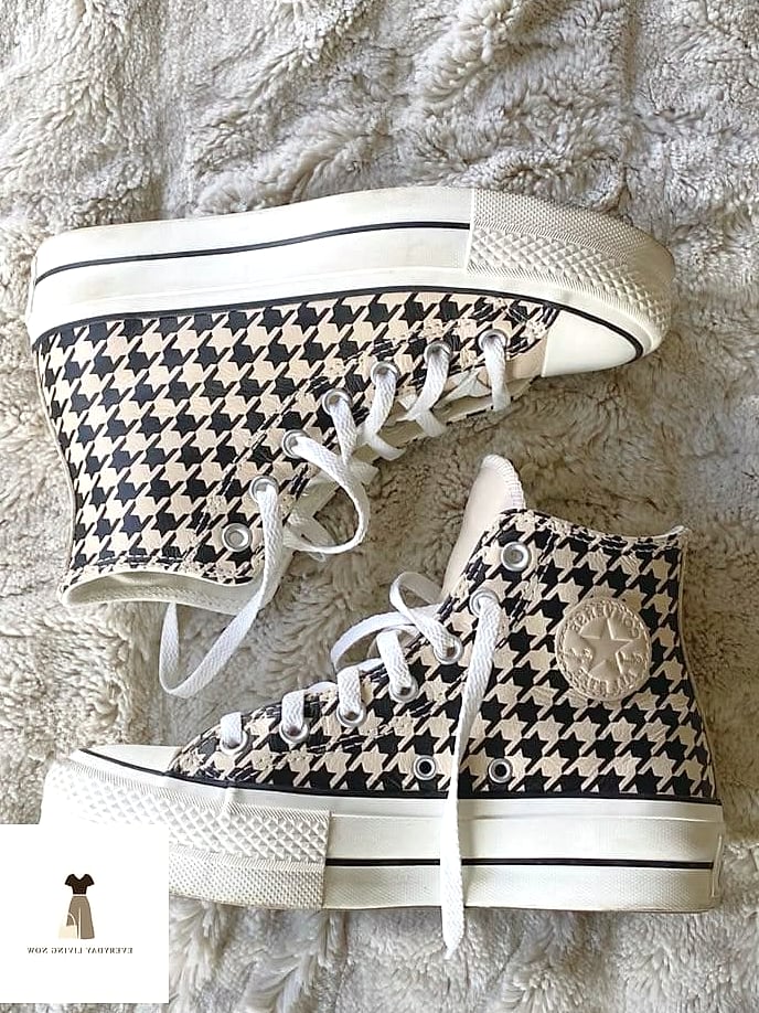 Houndstooth Blazer and Jeans