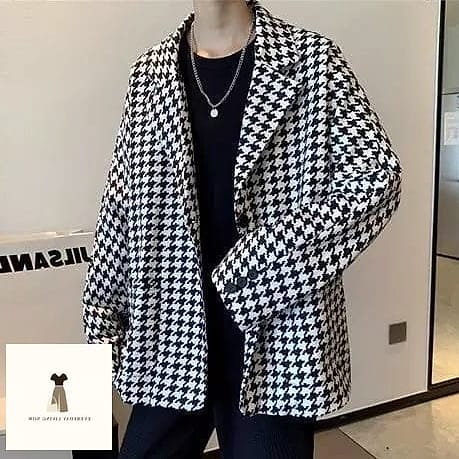 The Houndstooth Blazer and Jeans Pairing