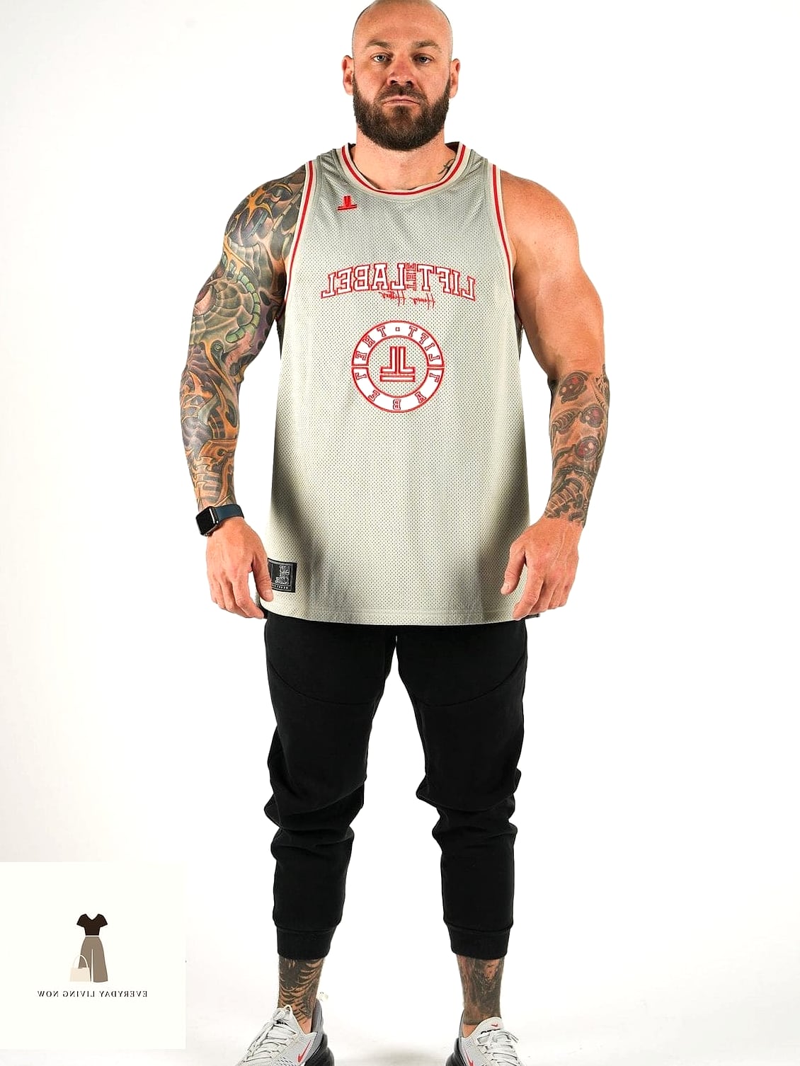 26 Jersey Outfit That Are Trending Right Now 14 Jersey Joggers and a Fitted Tank