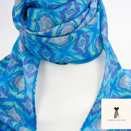 30 Scarf Outfit That Are Dreamy and So Inspiring 24 Layered Scarves for Maximum Cozy Energy