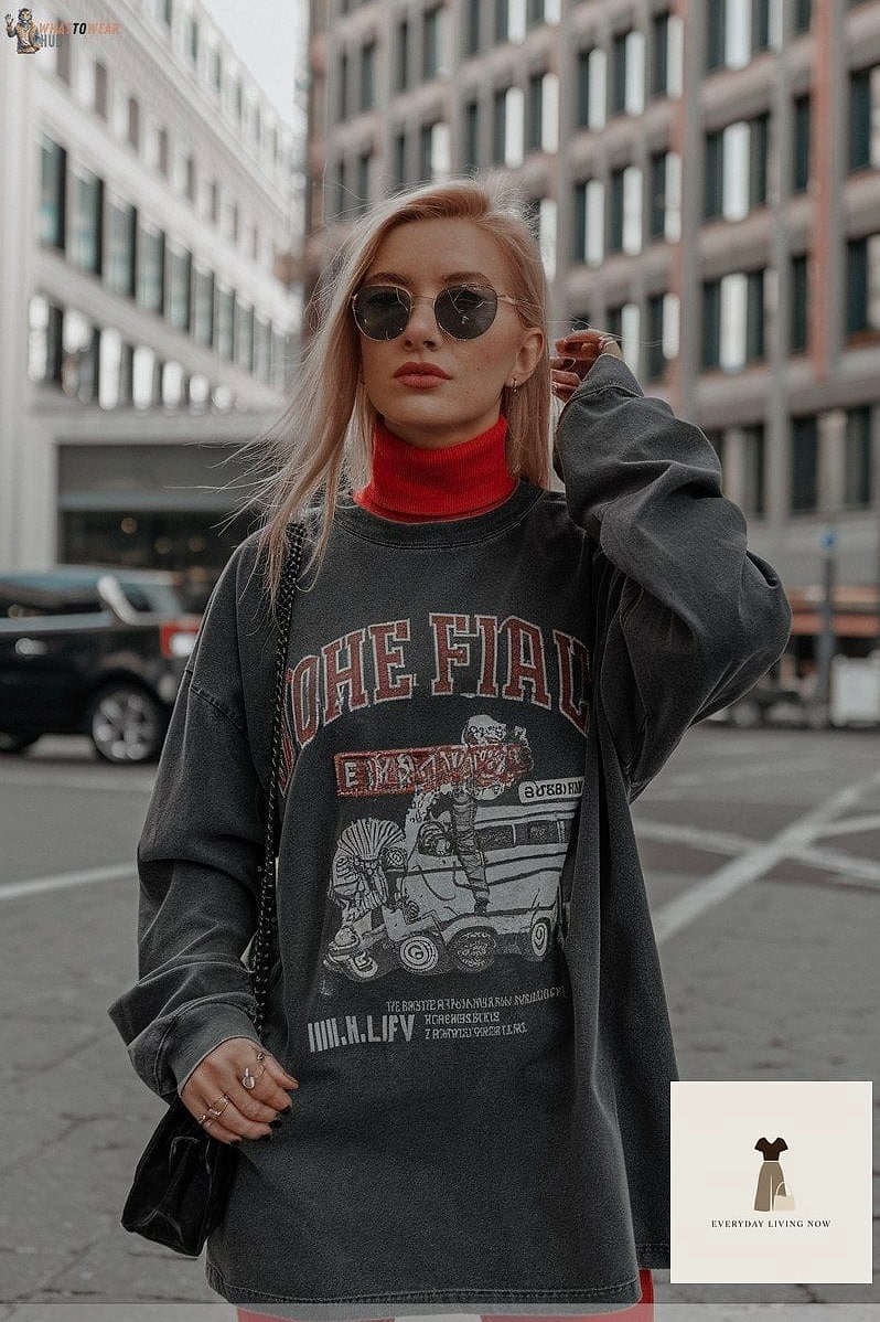 21 Oversized Tshirt Outfit Worth Pinning Immediately 7 The Layered Turtleneck Under a Graphic Tee