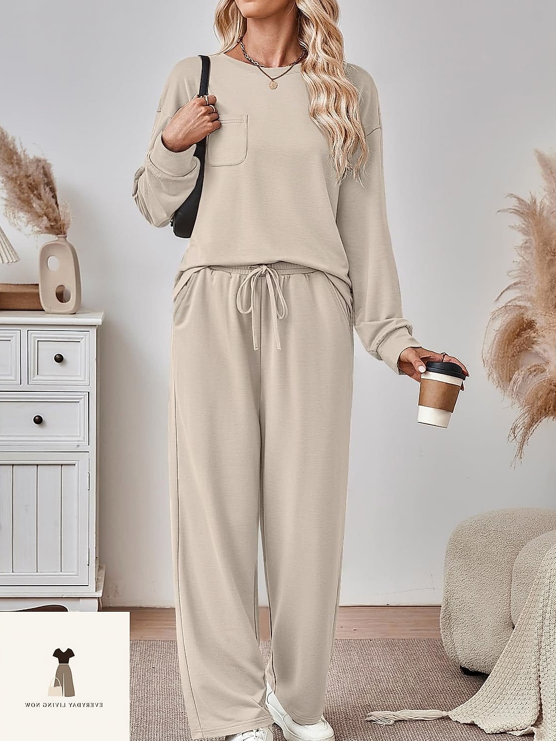 27 Comfy Outfit That Are Absolutely Stunning 24 Matching Sweatsuit With Statement Sneakers