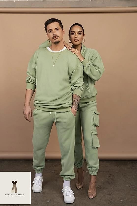 22 Outfit Casual That Every Stylist Needs to See 17 The Matching Sweatsuit, Elevated