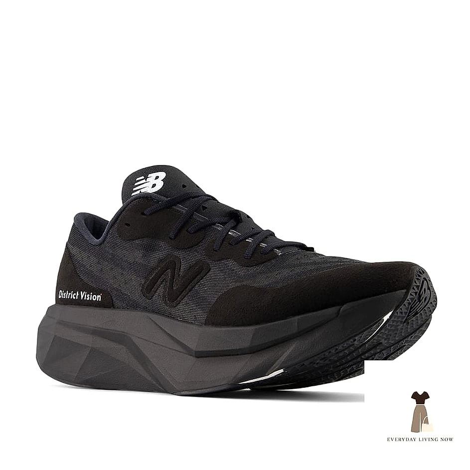 24 New Balance Outfit Every Style Lover Needs to See 5 The Monochrome Grey Moment