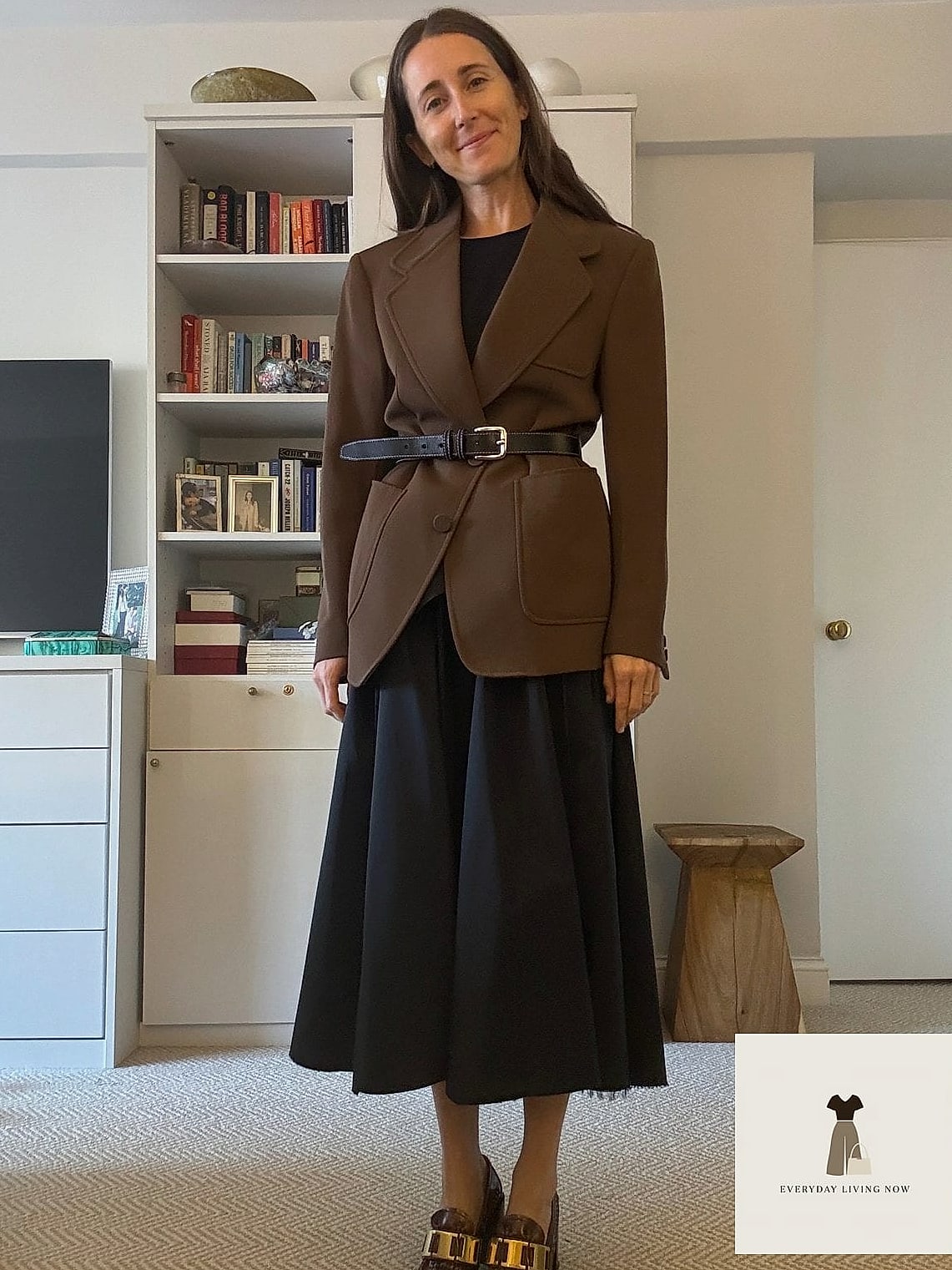 24 New Balance Outfit Every Style Lover Needs to See 7 Oversized Blazer and 9060s
