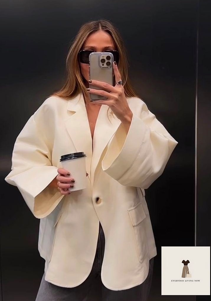 The Oversized Blazer Power Look