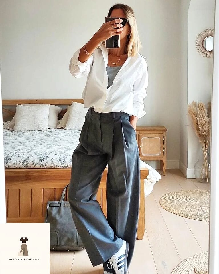 30 Samba Outfit That Will Make You Book Your Appointment Immediately 21 Pleated Trousers and Fitted Turtleneck