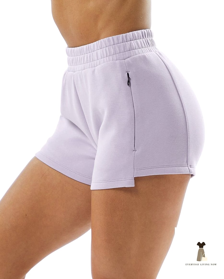 24 Cozy Outfit That Every Stylist Needs to See 17 Running Shorts With an Oversized Hoodie