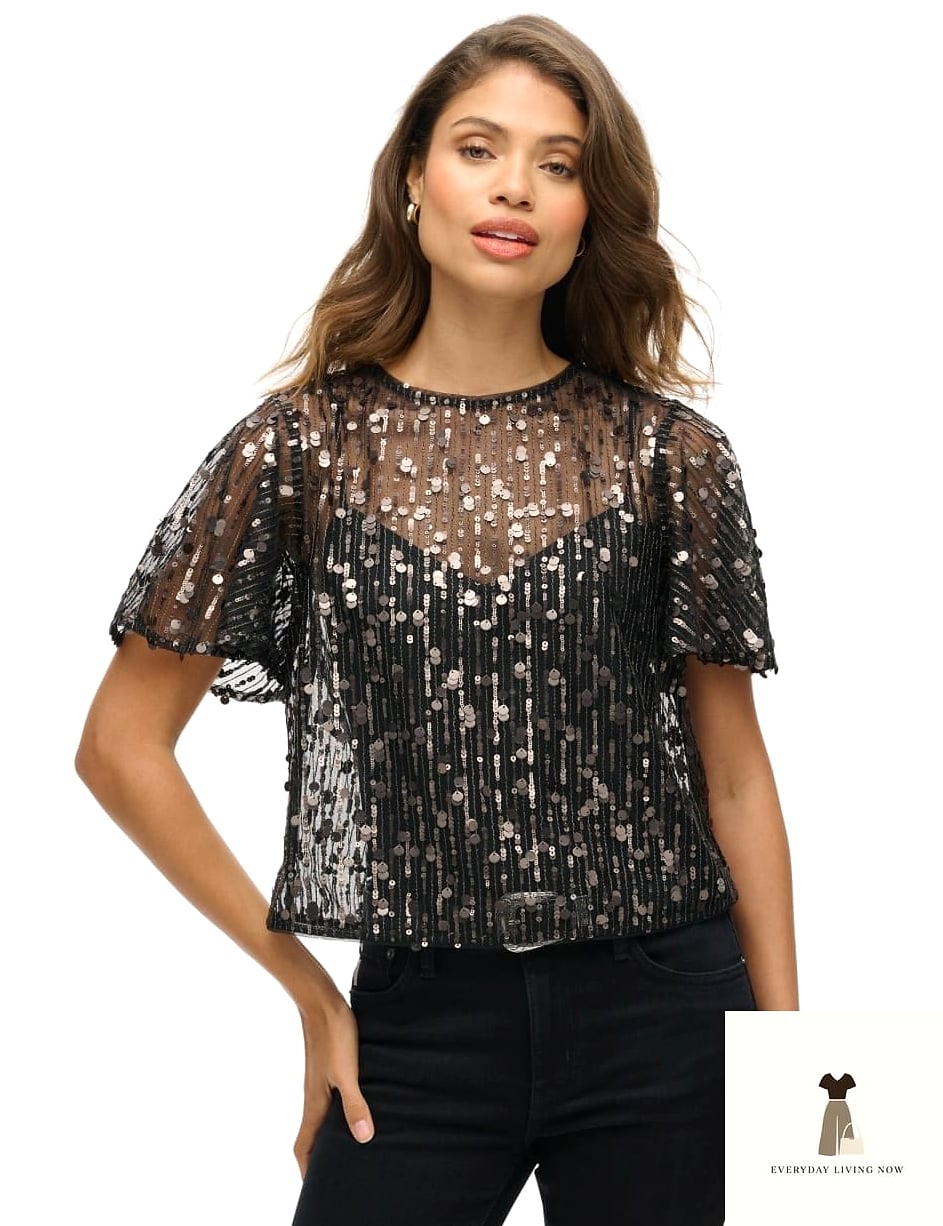 25 Outfit Semiformal That Are Dreamy and So Inspiring 18 Sequin Top with Tailored Trousers