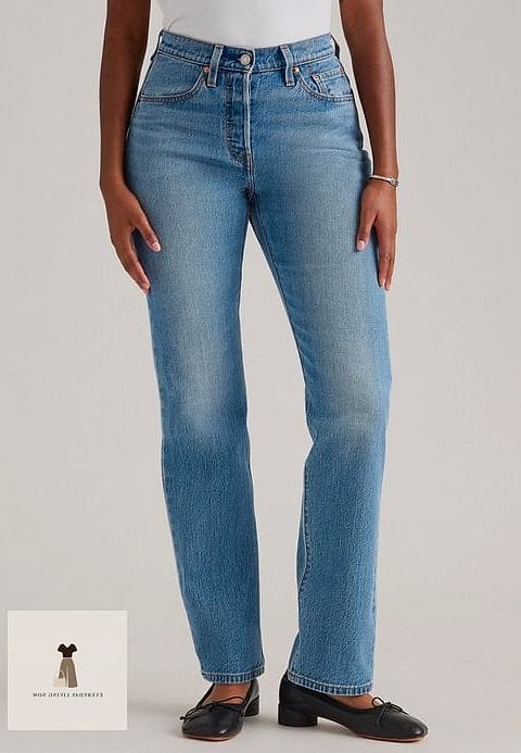 30 Samba Outfit That Will Make You Book Your Appointment Immediately 5 Straight-Leg Jeans and Oversized Blazer