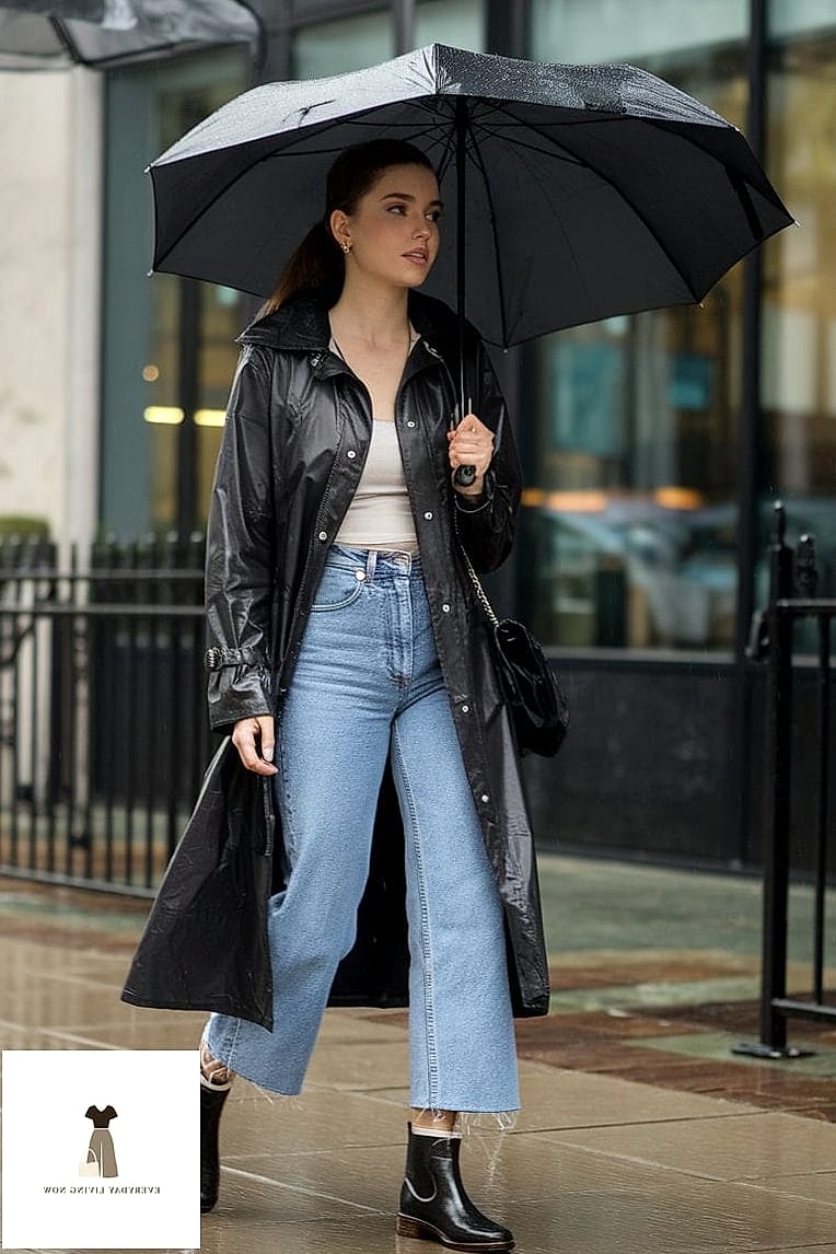 29 Rainy Day Outfit That Are Breathtakingly Beautiful 25 Straight-Leg Jeans With A Statement Rain Jacket