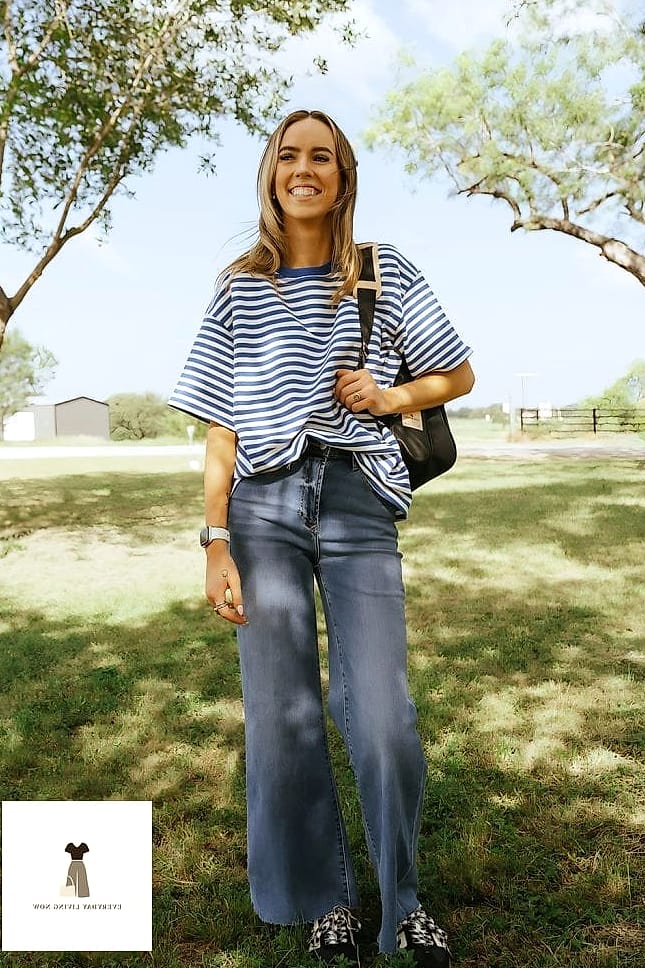 30 Striped Shirt Outfit That Are Absolutely Stunning 4 Striped Tee Tucked into a Denim Skirt