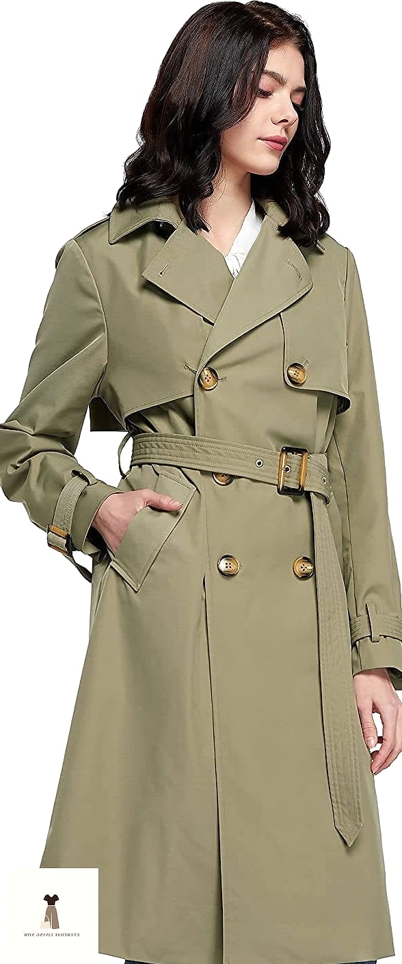 25 Simple Outfit Ideas Every Woman Needs to See 10 Trench Coat Over Literally Everything