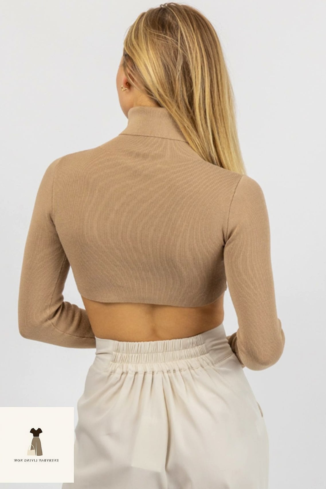 21 Herbst Outfit Damen Every Style Lover Needs to See 7 Turtleneck unter dem Slip Dress