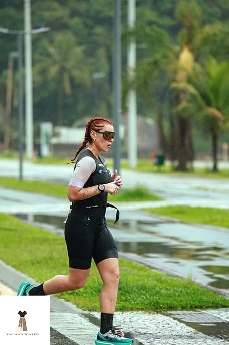 23 Outfit Jogging Every Woman Needs to See 25 The Ultimate Cozy Rainy Day Set