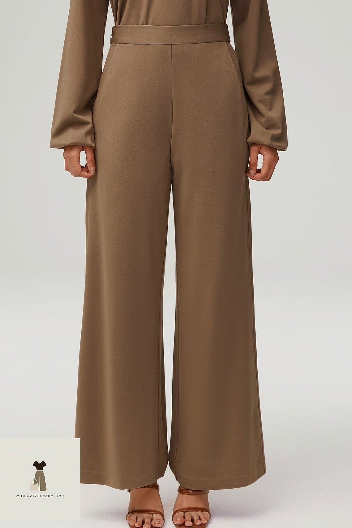23 Everyday Outfit That Will Make You Book Your Appointment Immediately 5 Wide-Leg Trousers and a Fitted Turtleneck