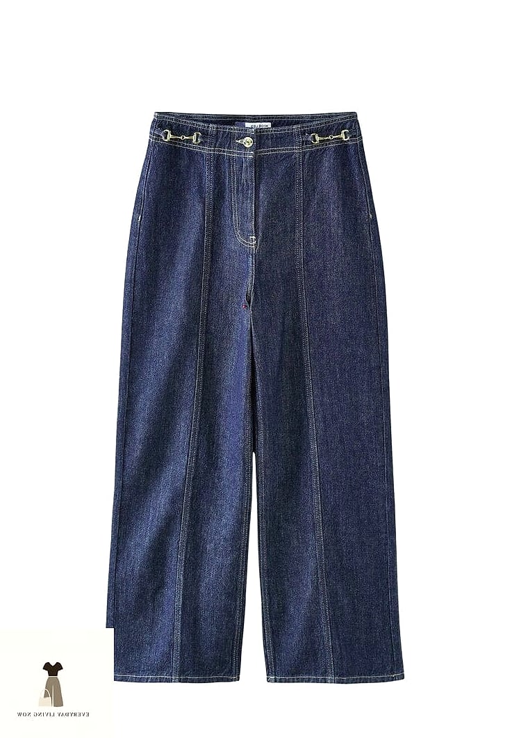 28 Outfit Konser You Need to Try Next 16 Wide-Leg Trousers with a Fitted Top