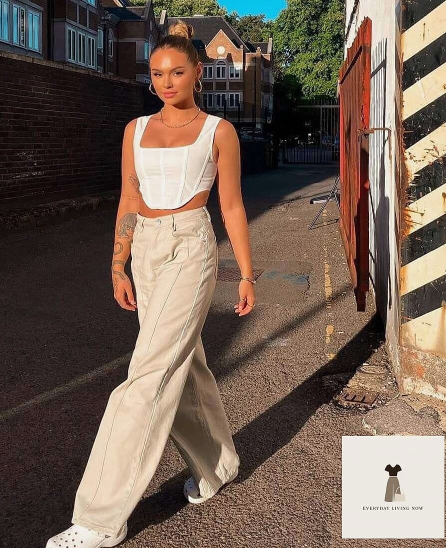 28 Crocs Outfit Worth Pinning Immediately 4 Wide-Leg Trousers and a Fitted Tank