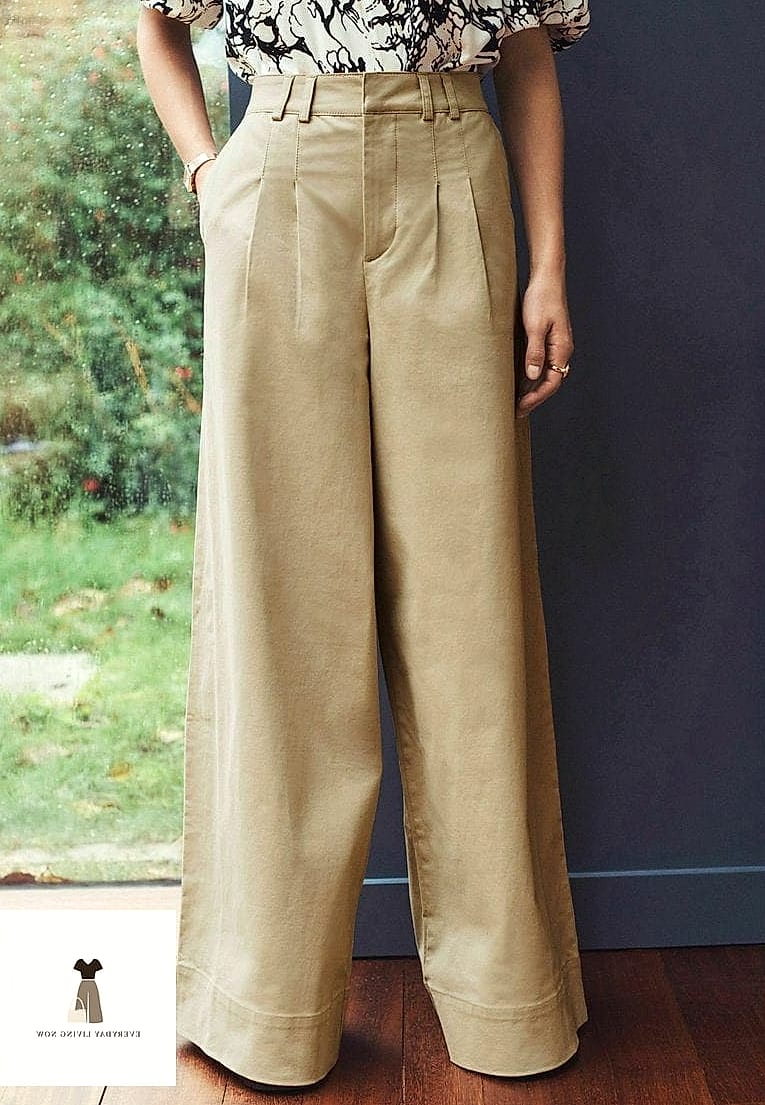 25 Masquerade Outfit Ideas You Need to Try Next 12 Wide-Leg Jumpsuit with a Structured Mask