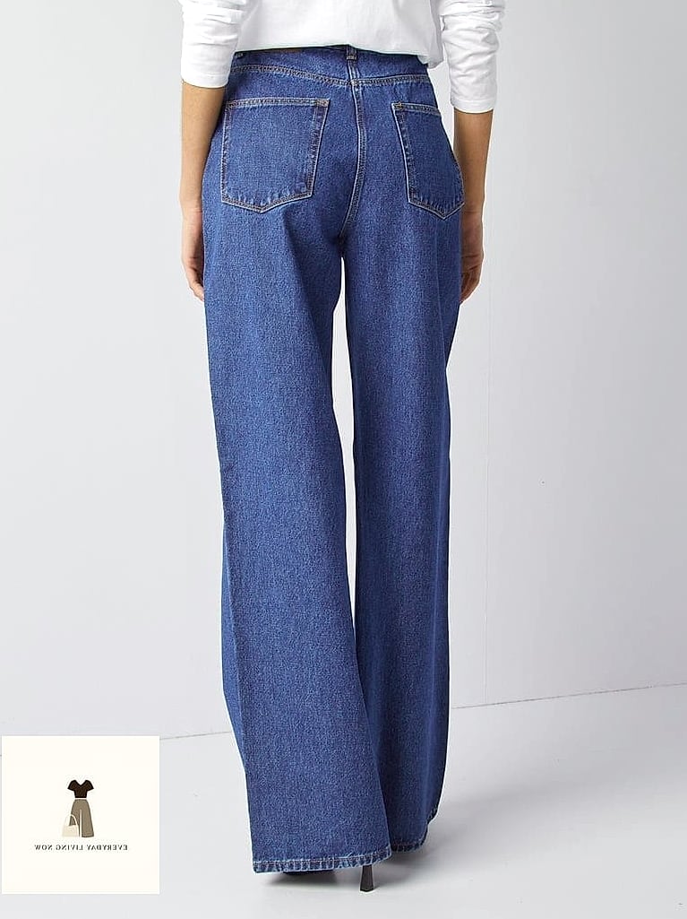 25 Outfit Vaquero Mujer That Will Transform Your Look 4 Wide-Leg Trousers with a Western Belt
