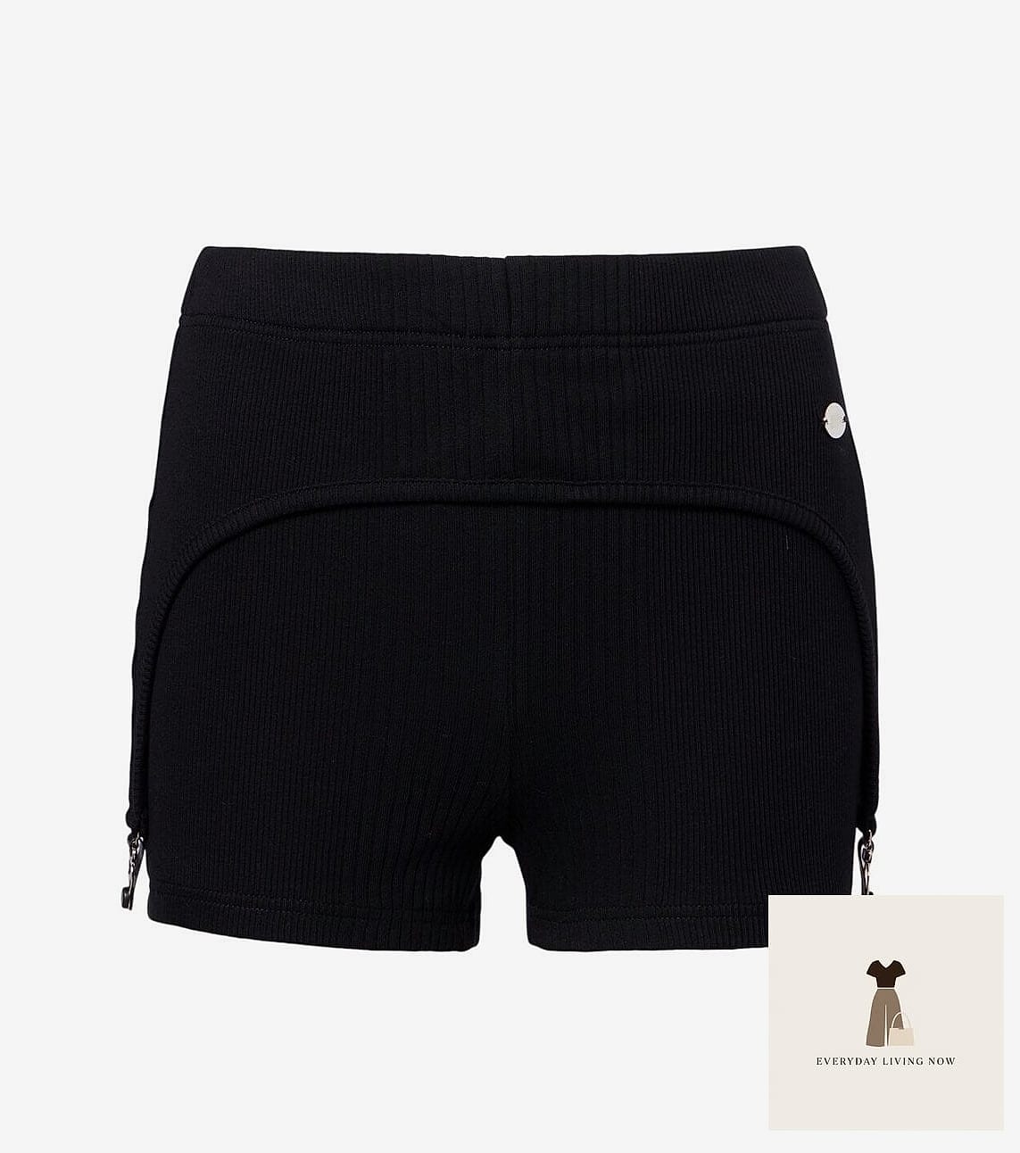 24 Jean Shorts Outfit That Will Make You Book Your Appointment Immediately 23 Wide Ribbed Tank and Layered Jewelry