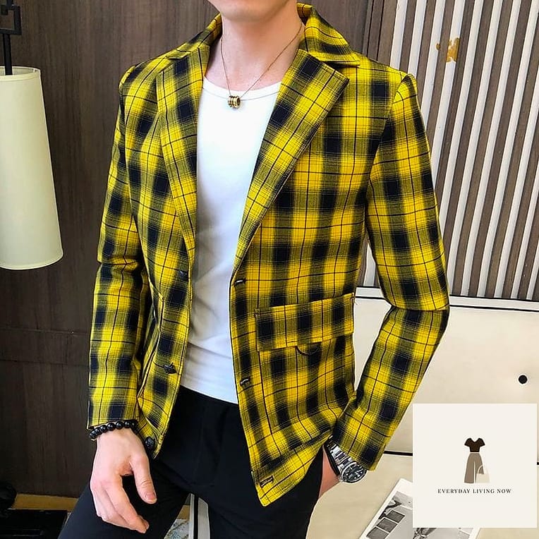 27 Yellow Outfit Every Style Lover Needs to See 16 Yellow Plaid Blazer With Straight-Leg Jeans